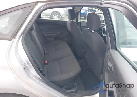 2016 Ford Focus S из США, поврежденный, VIN 1FADP3E25GL311186